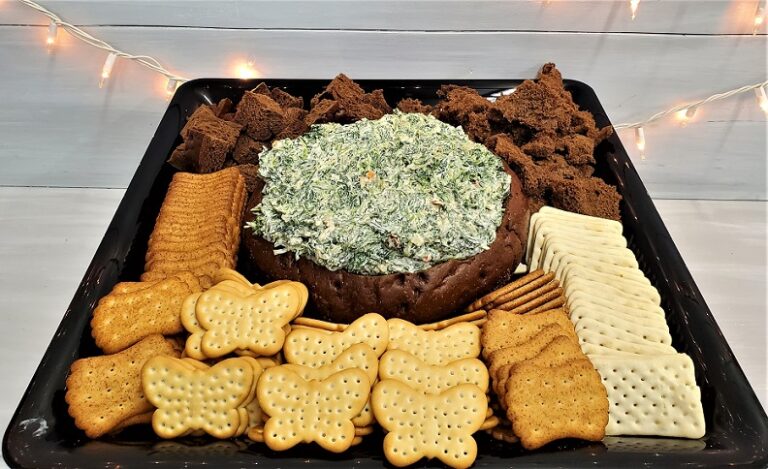 Spinach Dip in Pumpernickel Bread