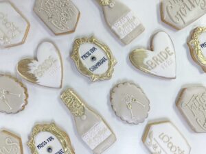 Bride to be cookies, Bridal shower cookies