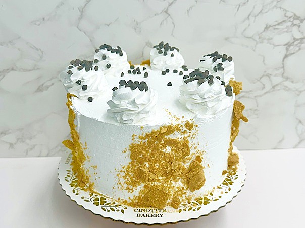 8 inch Cassada Cake